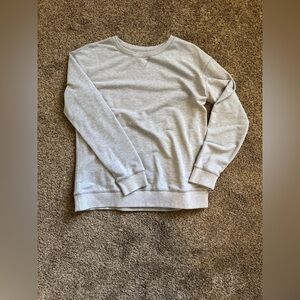 Women's Gray Simple Sweatshirt in size L